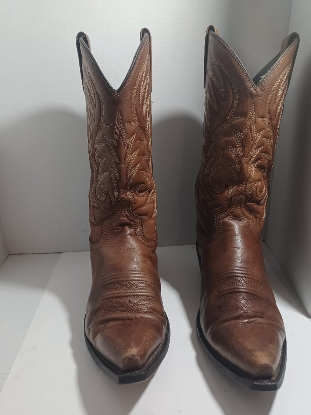 Laredo Brown Men's Western Cowboy Boots Men's Size 8.5 /Women's Size 10